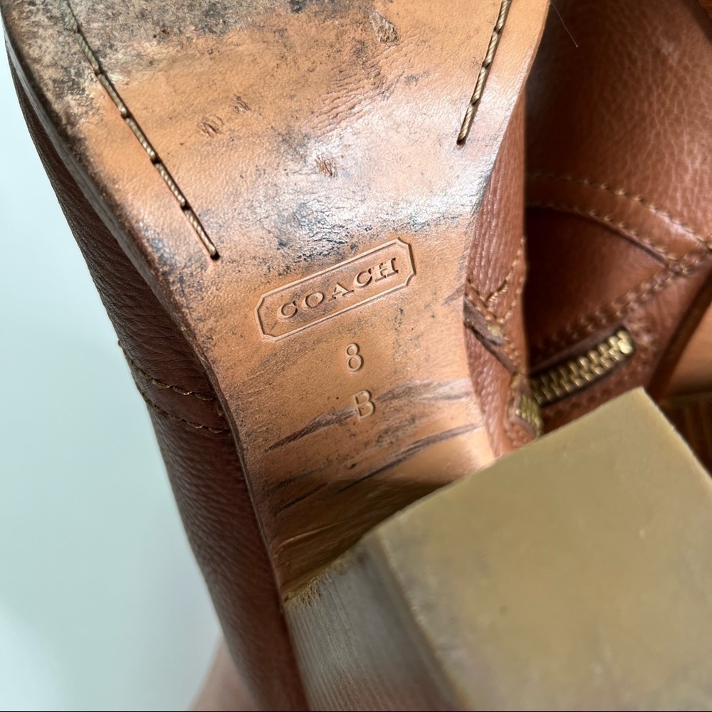 COACH Hattie Camel Brown Gold Leather Stacked Heel Ankle Classy Booties Boots - Picture 12 of 12